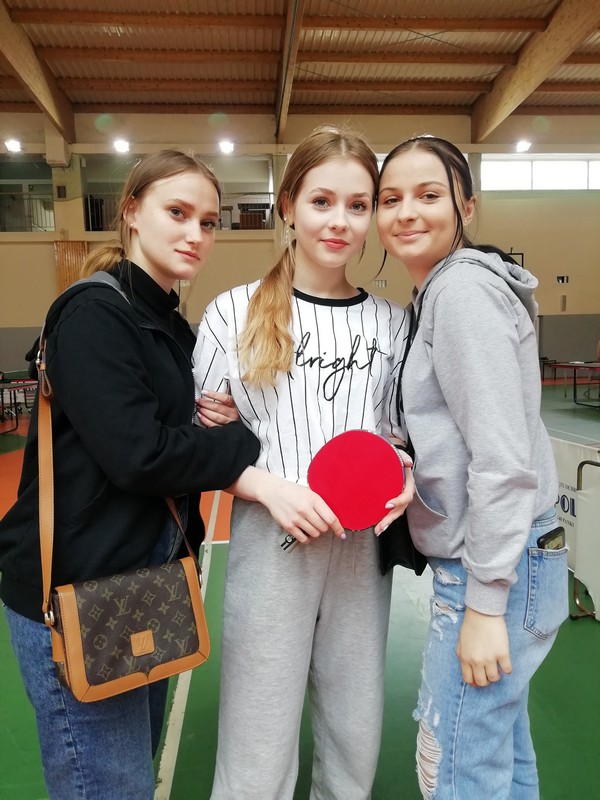 WEEKENDOWY TURNIEJ TENISA STOŁOWEGO 