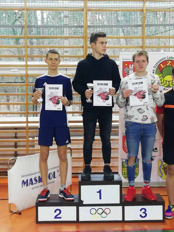 Weekendowe turnieje tenisa stołowego 