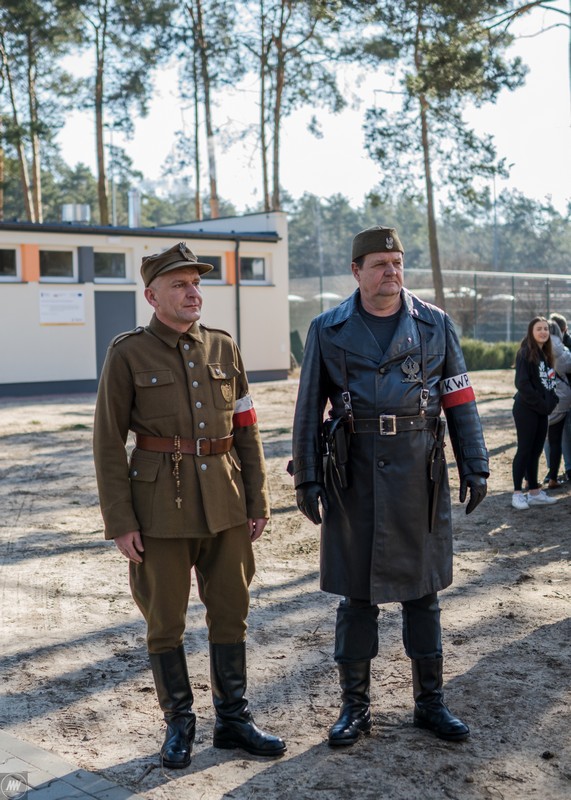 Tropem Wilczym